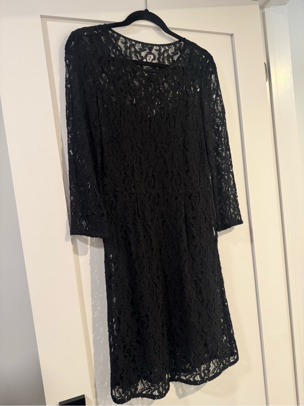 Elegant Black Lace Long-Sleeve Dress by